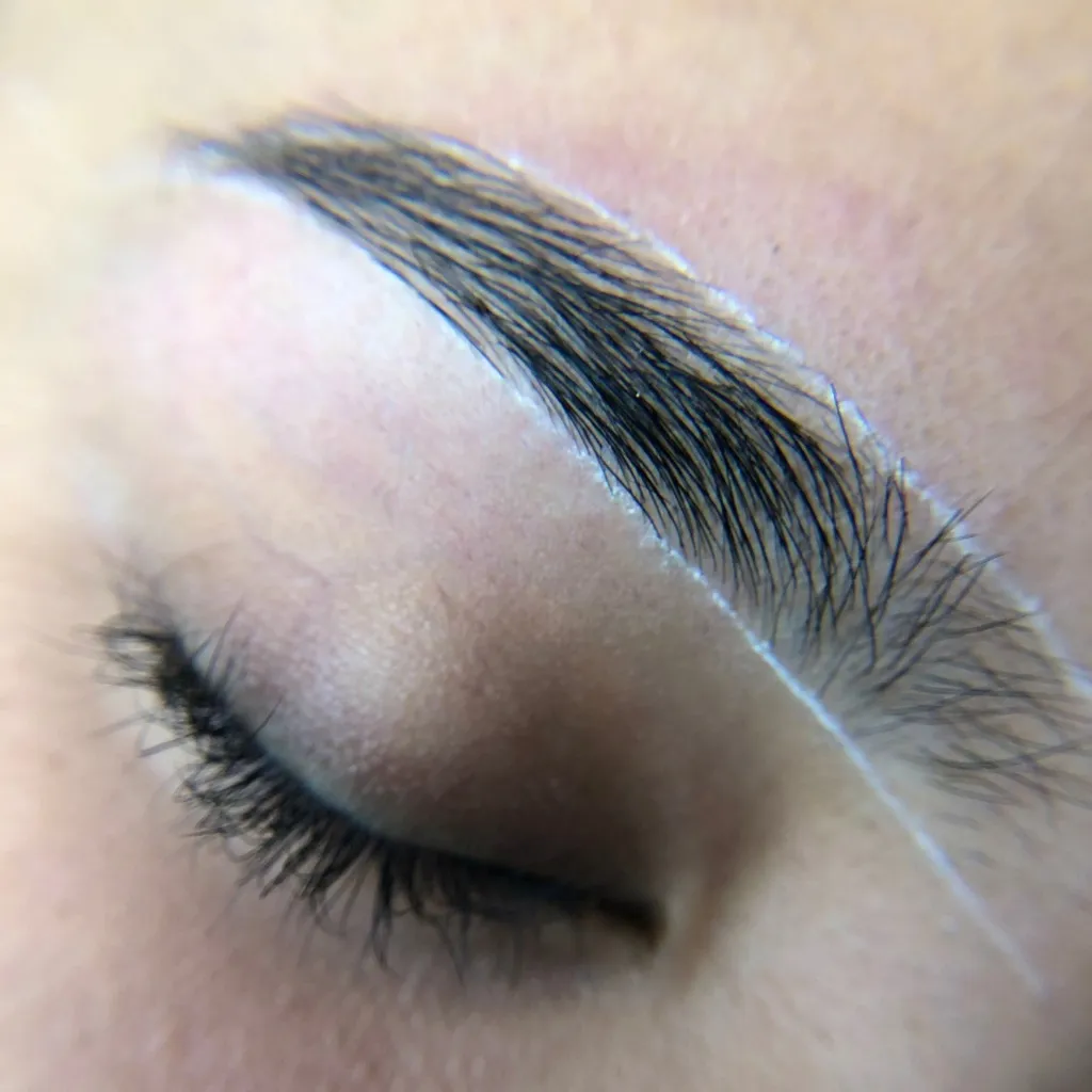 White Brow Precision Pen for Eyebrow Mapping, Microblading, Eyebrow Tattoo String - Image 3